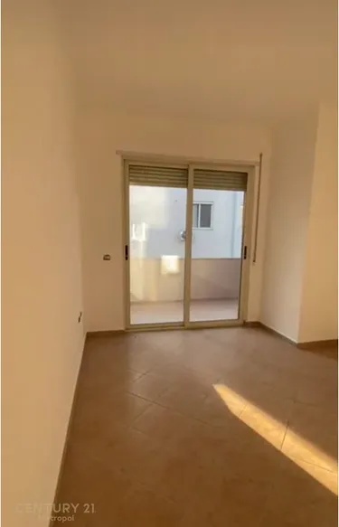 Foto e Apartment në shitje Liqeni i Thate, Tiranë