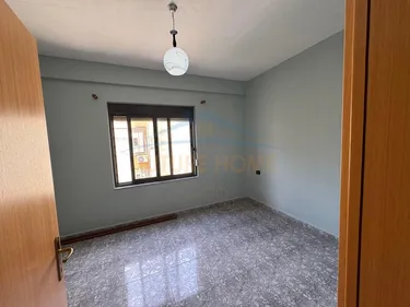 1-Bedroom Apartment for Sale, 60 m², on the 4th Floor (No Elevator)