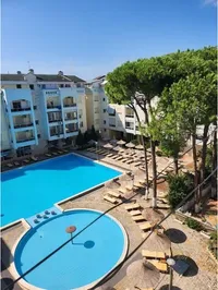 Mali i Robit - photos of  for Penthouse