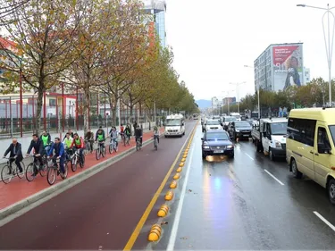 Fotografie commercial na prodej Rr. Dritan Hoxha Tirana Albania, Tiranë