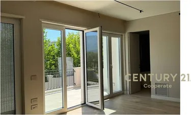 Foto e Vilë në shitje Lunder, Rolling Hills 2, Tiranë