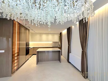 Foto e Vilë në shitje Teg, Tiranë