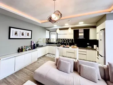 Foto von Wohnung zur miete Liqeni Thate, Tiranë