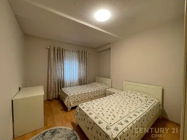 Foto von Wohnung zur miete Bllok, Tiranë