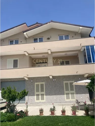 Foto di house in vendita Xhafzotaj, Durrës