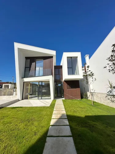 Foto av vila till salu Afer Tegut, Tiranë