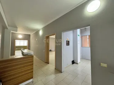 Rruga e Elbasanit, Tirana - photos