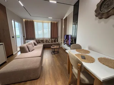 Foto e penthouse në shitje Fresk, Tiranë