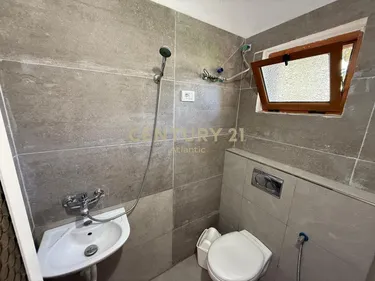 Foto e Shtëpi në shitje Plazh,rrota Kuqe, Durrës