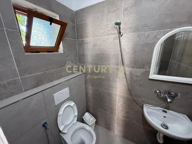 Foto e Shtëpi në shitje Plazh,rrota Kuqe, Durrës