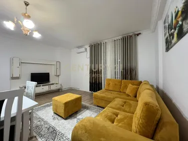 Pranë Plazhit - photos