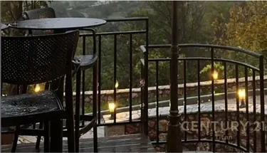 Foto von commercial zum verkauf Pranë/fshat me Distance 28km Larg nga Qendra e Tiranes, Tiranë