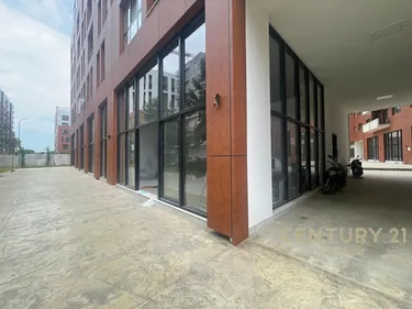 Foto von commercial zum verkauf Astir, Rruga Skorat Miho, Tiranë
