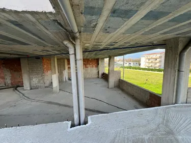 Foto di commercial in vendita Zona Plepa, Durrës, Durrës