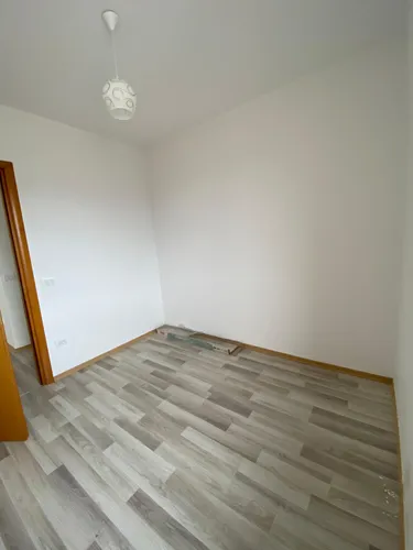 Foto av Lägenhet till salu Yzberisht, Tiranë