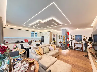 Foto di Appartamento in vendita Vila e Zogut, Durrës