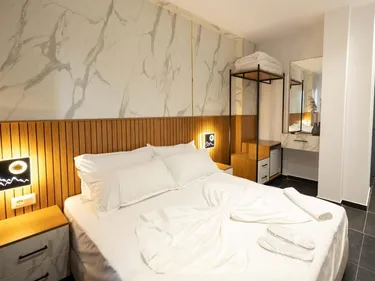 Foto e Hotel në shitje Uji i Ftohtë, Uji i Ftohtë, Lungomare 2, Vlorë