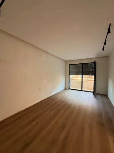 Foto e Apartment në shitje Liqeni i Thatë, Tiranë
