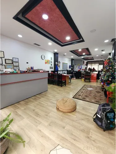 Foto di commercial in vendita Fresk, Fresk, Tirana, Tiranë