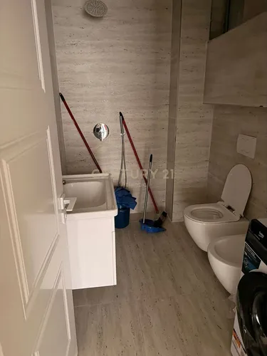 Foto e studio në shitje Shkembi i Kavajes, Durres, Durrës