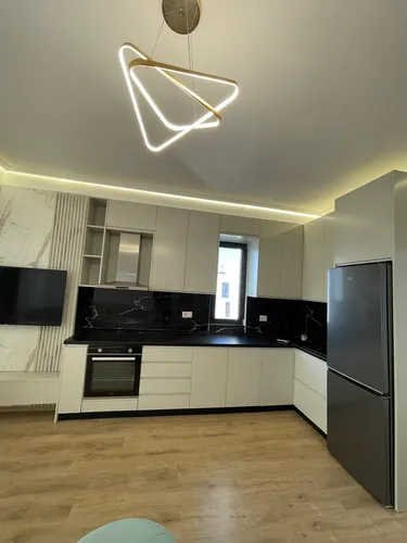 Фото Квартира на продажу Farmacisë 10, Tiranë