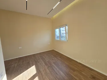 Foto von Wohnung zum verkauf Ali Dem, Rruga Elisabet Karnavron, Tiranë