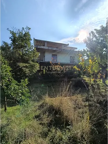 Foto av house till salu Ibë, Tiranë