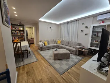 Foto e Apartment në shitje Shkolla e Kuqe Tirana Albania, Prane Shkollës së Kuqe, Tiranë