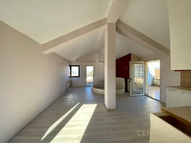 Foto e Apartment në shitje Sauk te Ri, Rruga Xibraku, Sauk te Ri, Tirana, Tiranë