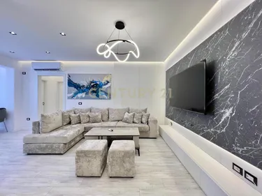 Foto av Lägenhet till uthyrning Tiranë