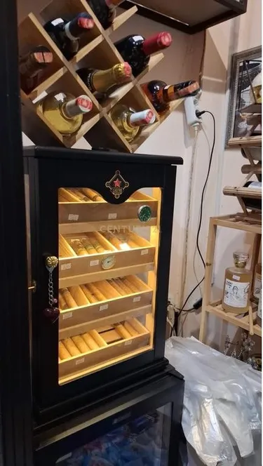 Photo of commercial for sale Myslym Shyr, Tiranë