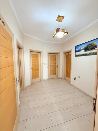 Foto di hotel in vendita Plazh, Durrës