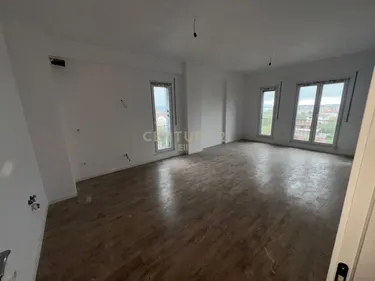Foto e Apartment në shitje Kamez, Tiranë