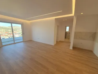 Foto di Appartamento in vendita Zenel Mura, Vlorë