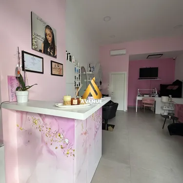 Foto e Ambient biznesi në shitje Yzberisht, 3 Deshmoret, Tiranë