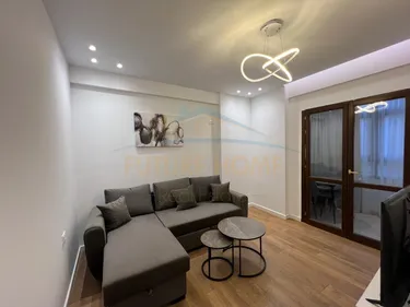 Foto e Apartment në shitje Komuna e Parisit, Tiranë