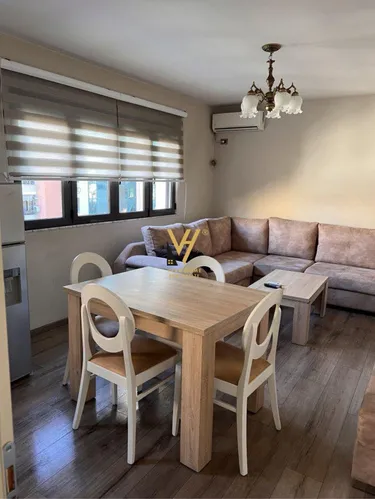 Foto di Appartamento in vendita 21 Dhjetori, Tiranë