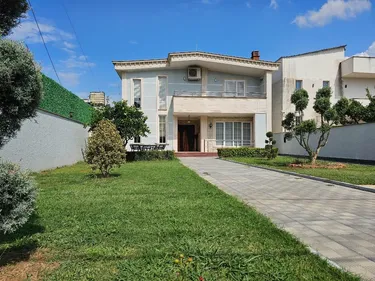 Foto di vila in vendita Kamez, Tiranë