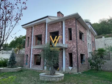 Foto av vila till salu Fushe Preze, Tiranë