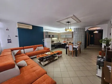 Фото Квартира на продажу Te Rruga e Kavajës, Rruga e Kavajës, Tirana, Tiranë