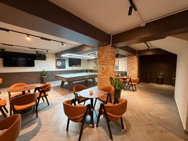 Foto di commercial in vendita Pranë Gjimnazit Petro Nini Luarasi, Tiranë