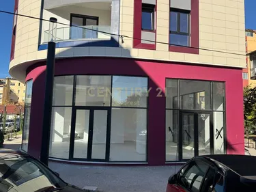 Foto e Dyqan në shitje Komuna e Parisit, Komuna e Parisit, Tirana, Tiranë