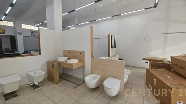Foto e Ambient biznesi në shitje Rruga Fortuzi, Tiranë
