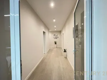 Foto av hotel till salu Pranë Portit Në Vlorë, Vlorë