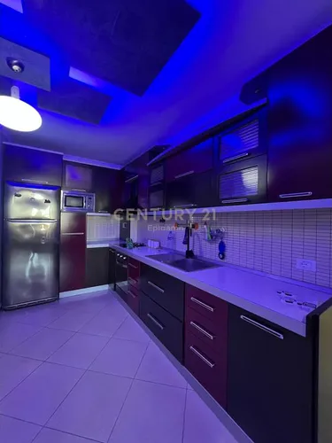 Foto e Apartment me qera Stacioni i Parë Plazh, Pranë/prane/te/tek/afer/përballë/mbrapa, Durrës