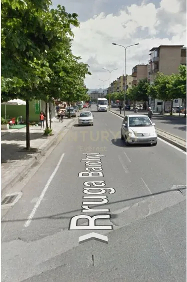Photo of commercial for sale Brryli, Rruga Bardhyl, Tiranë