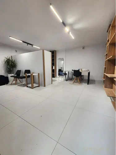 Foto di shop in vendita Fresk, Fresk, Tirana, Tiranë