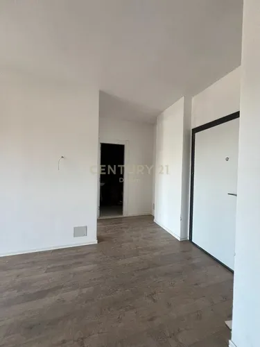 Foto von Wohnung zum verkauf Bulevardi i Ri, Tiranë