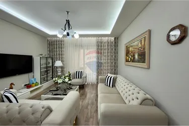 Zdjęcie Mieszkanie na sprzedaż Profarma, Porcelan, Tiranë