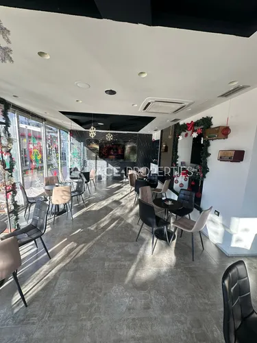 Foto di bar in vendita Hyrja e Durrsit, Durrës
